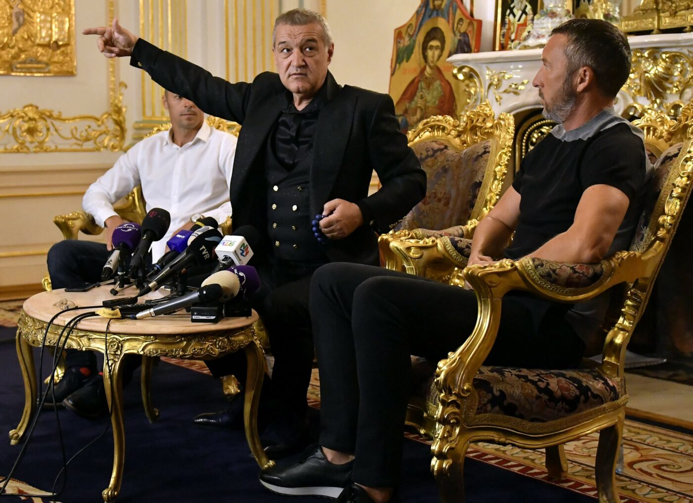 Ce transfer a făcut Gigi Becali! L-a adus peste capul antrenorilor, fără să fie dorit de Meme Stoica și pe un alt stil decât în care joacă FCSB: „E pariul lui!”