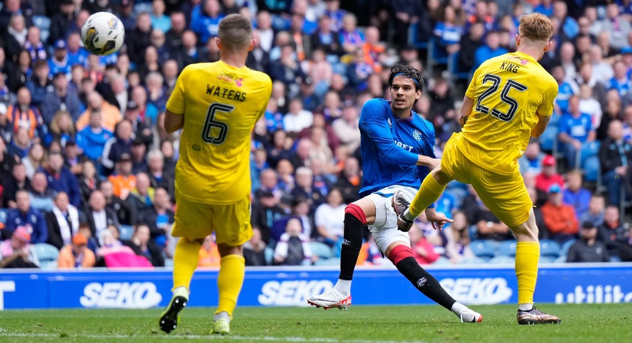 Veste de ultimă oră din Scoția despre Ianis Hagi! Ce decizie a luat Rangers: e vizat el și alți trei fotbaliști