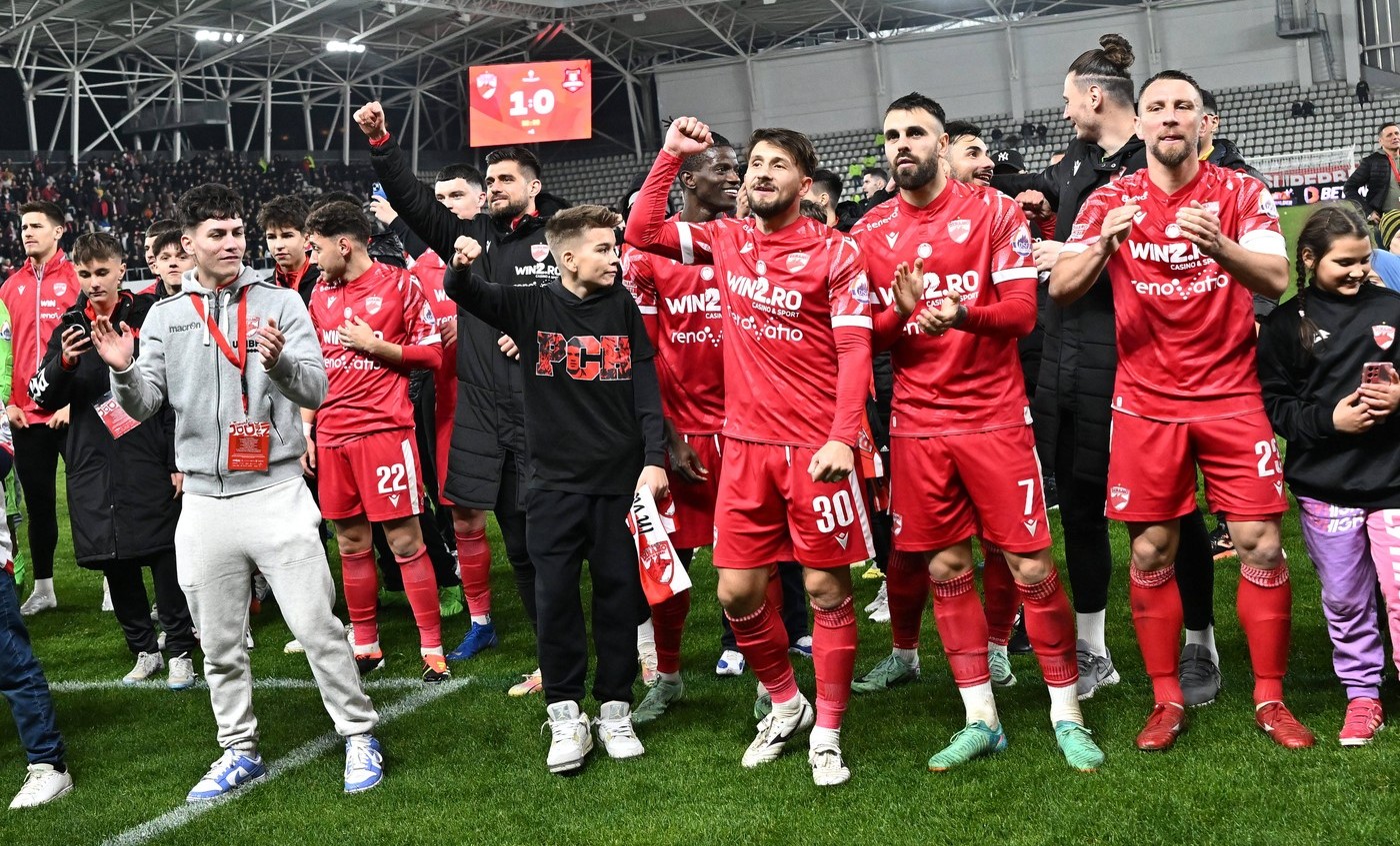 Salariu incredibil pentru o rezervă de la Dinamo: câștigă 24.000 de euro și ar fi în top 3 salarii la campioana FCSB, după Chiricheș și Coman!