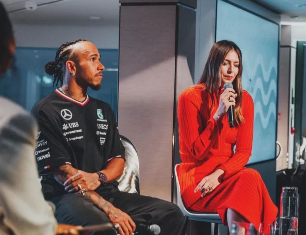 Maria Sharapova, apariție sclipitoare la Monaco. Rivala Simonei Halep i-a cântat lui Lewis Hamilton o „melodie tristă”