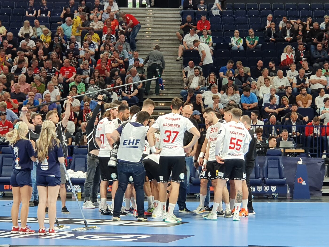 Dinamo, înfrângere clară în semifinala cu Flensburg! Ce urmează pentru campioana României în European League