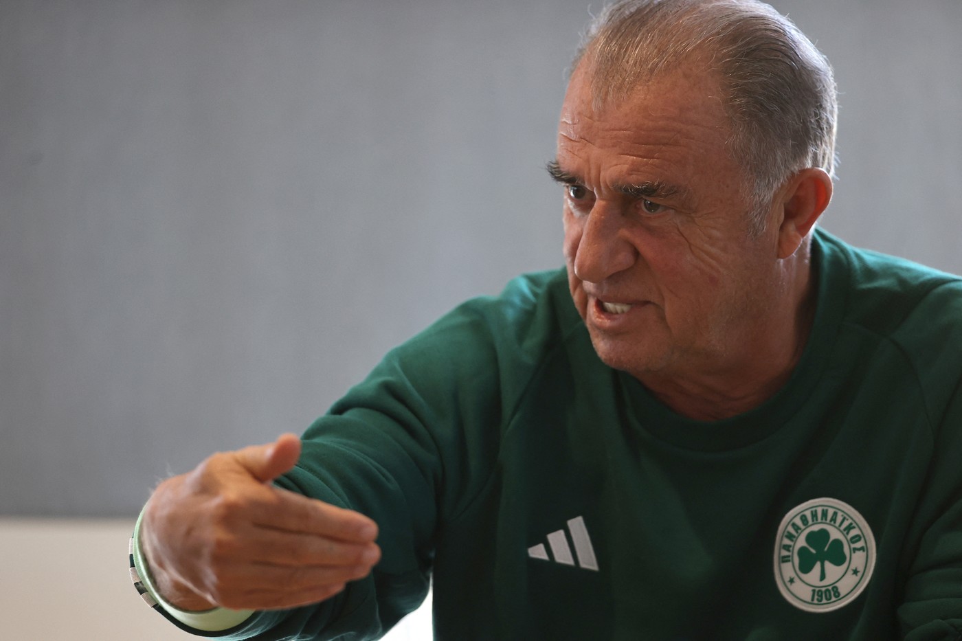 „Împăratul” Fatih Terim, dat afară de „Generalul” Răzvan Lucescu! Victoria lui PAOK duce la rezilierea contractului antrenorului de la Panathinaikos