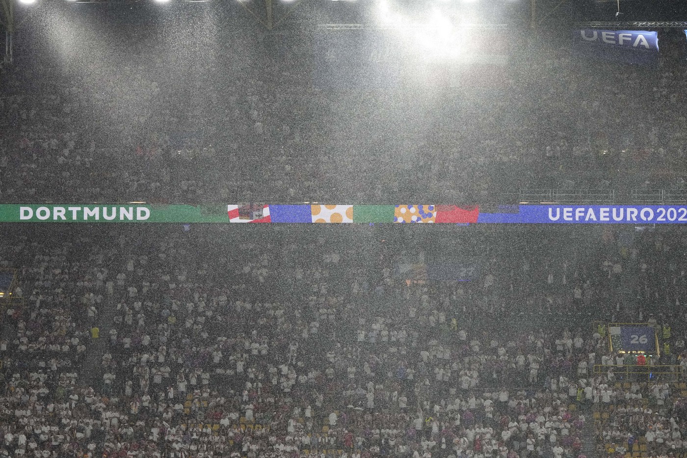 Amenințare de tornadă în Germania, la meciurile de la EURO din optimi!