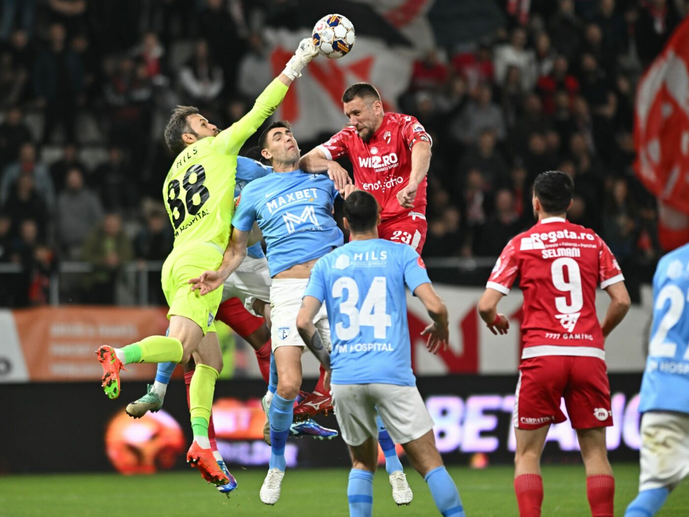 Au găsit înlocuitor pentru Silviu Lung! Cine e omul care a jucat la CFR Cluj și a fost dorit acum de FCSB sau Rapid