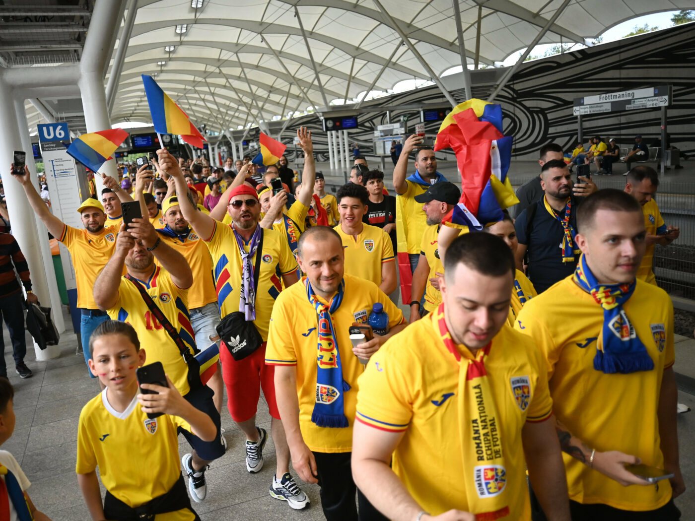 Fabulos! Câți români vor fi diseară pe stadion la Frankfurt pentru România – Slovacia, meciul decisiv pentru optimi de finală la EURO! Depășim ce s-a întâmplat cu Belgia la Koln! EXCLUSIV