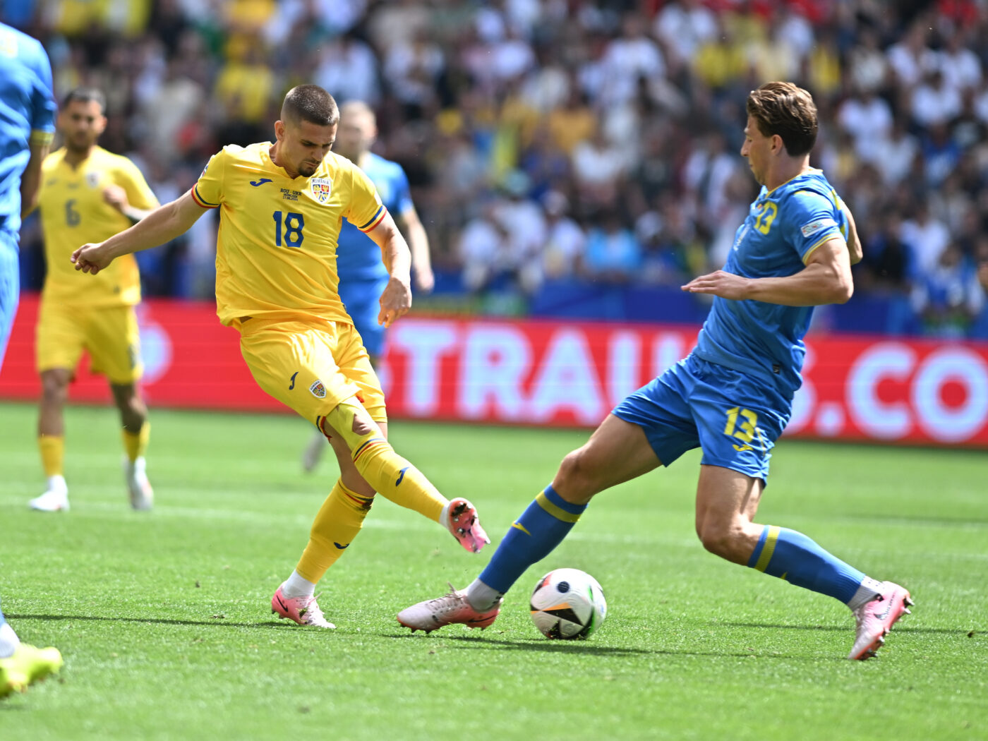 Ce torpilă! Răzvan Marin, șut fantastic pentru golul doi al tricolorilor în meciul România – Ucraina! VIDEO