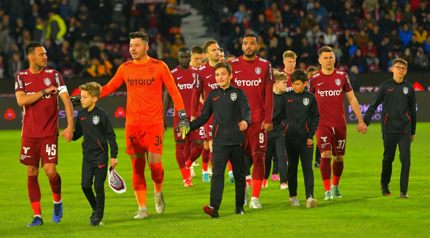 Cea mai proastă afacere a CFR Cluj. Fotbalistul rămas „cu forța” la club a primit zeci de mii de euro pentru fiecare meci jucat