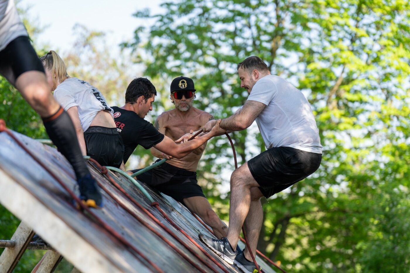 Celebra cursă Spartan Race ajunge în Capitală. „Acaparăm Bucureștiul!”. Se aleargă și pentru Invictus România