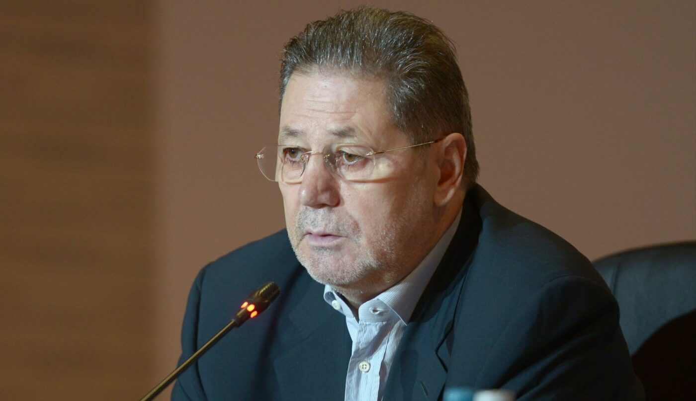 Cornel Dinu atacă Generația de Aur și pe ziaristul care i-a dat această titulatură naționalei lui Gică Hagi și Gică Popescu! „E exagerat să se spună așa despre această generație”