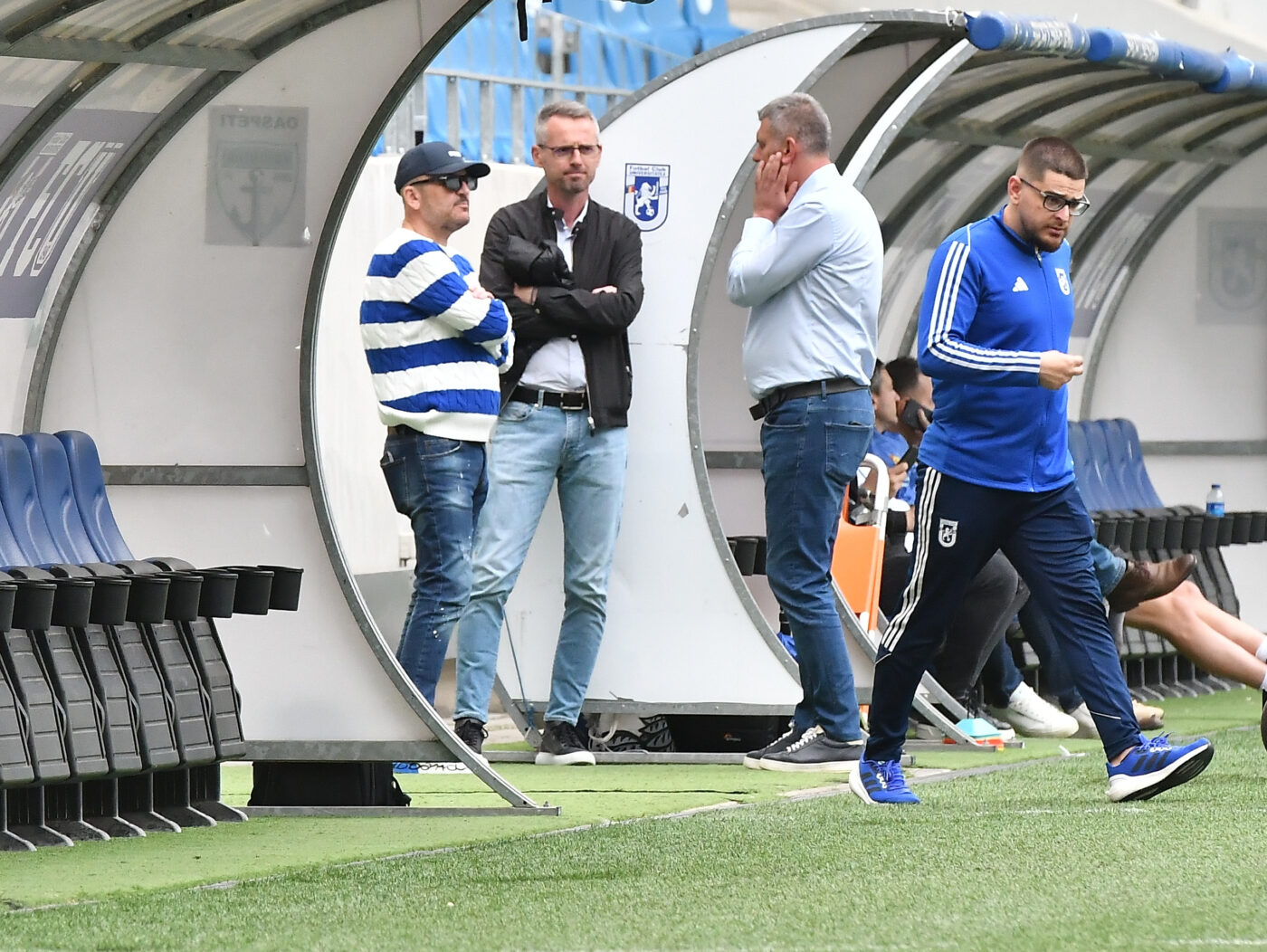 Craiova condusă de Adrian Mititelu, record incredibil! 7 antrenori pe sezon, ceea ce nu s-a mai întâmplat în ultimii 8 ani de Superliga. SPECIAL
