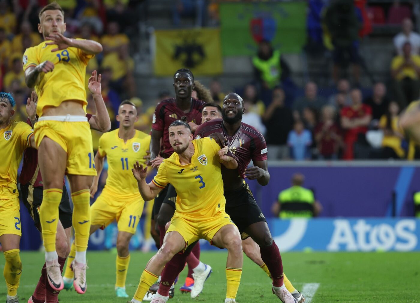 „Diavolii roșii” au scos sufletele din generația lui Edi Iordanescu! Top 5 imagini fabuloase din România – Belgia 0-2 despre luptele lui Radu Drăgușin, Ianis Hagi și Andrei Rațiu cu Lukaku, De Bruyne și Doku! EXCLUSIV