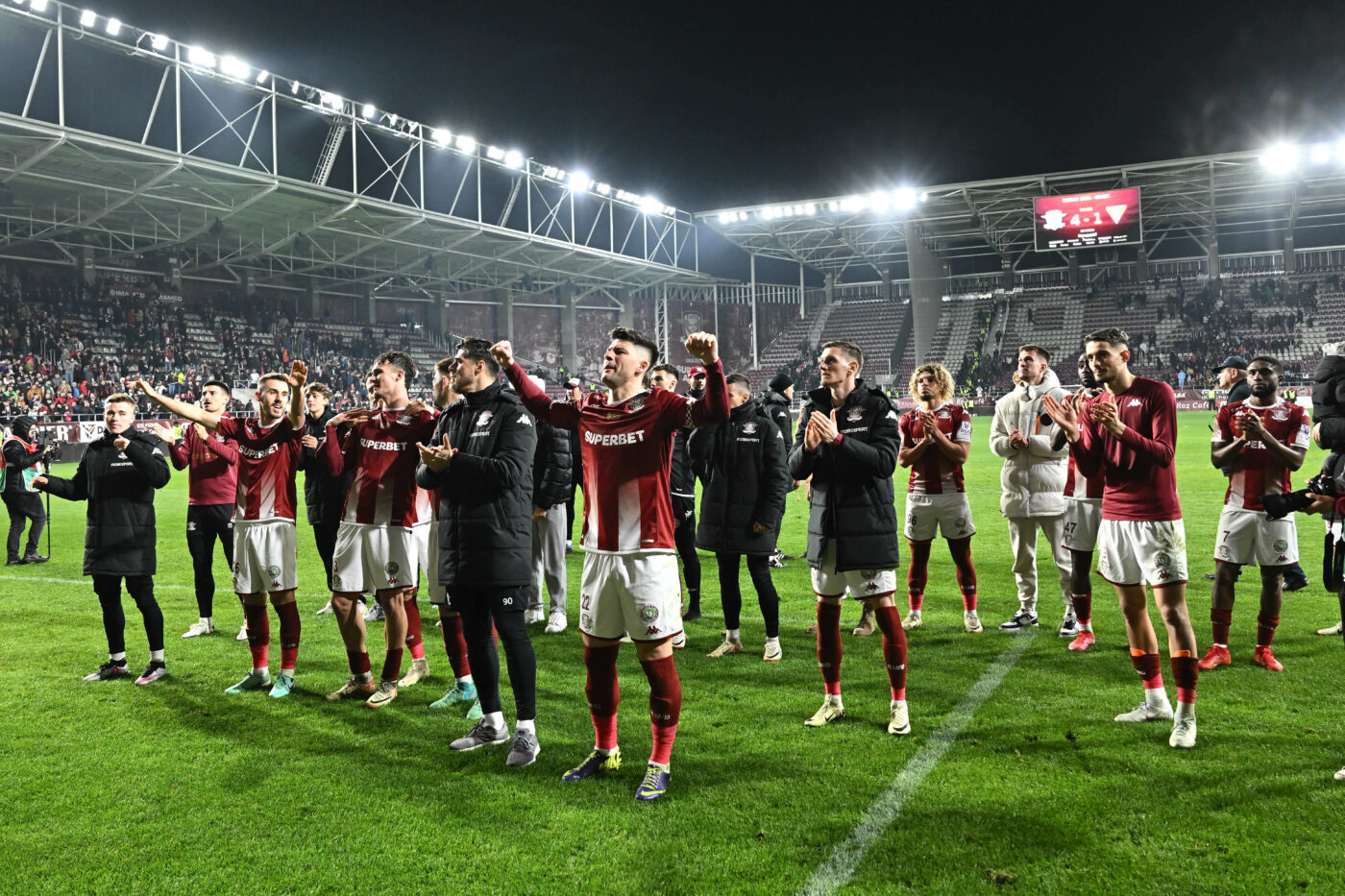 Dinamo și CFR Cluj se luptă pentru transferul vedetei Rapidului! Fotbalistul l-a refuzat pe Dan Șucu și va pleca liber de contract