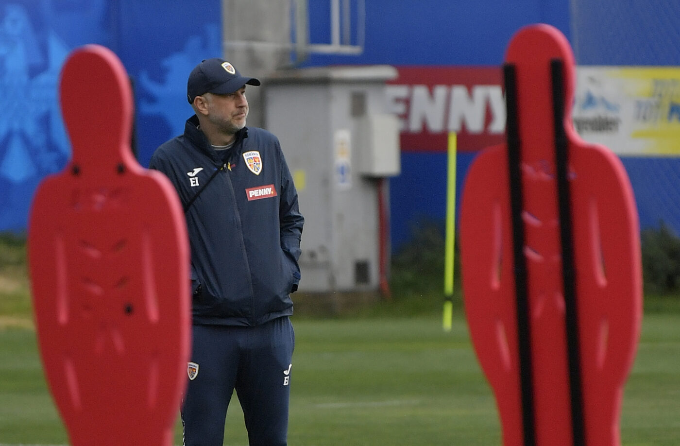 FRF așteaptă milioanele de la UEFA pentru a-i face o nouă ofertă lui Edi Iordănescu. Câți bani pot intra în conturile Federației dacă România trece de grupe. VIDEO