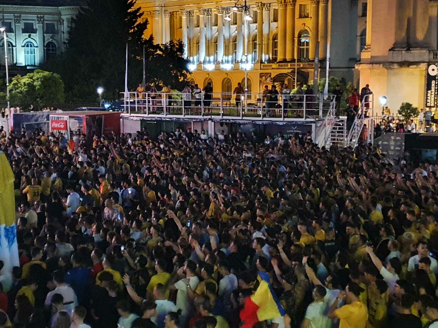 Haos incredibil înaintea meciului României! Sute de oameni n-au mai putut sa intre in fan zone și au protestat vehement: „Lăsați-ne! Iubim România!” EXCLUSIV
