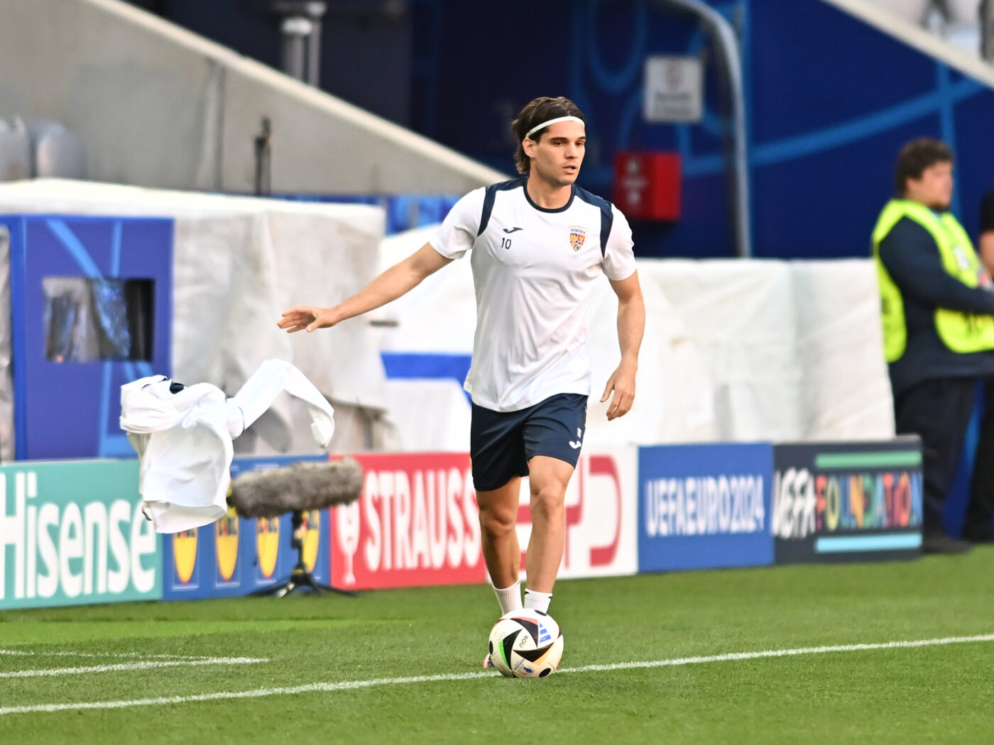 Ianis Hagi a decis cine e coșmarul cel mai mare al unui atacant la EURO 2024!