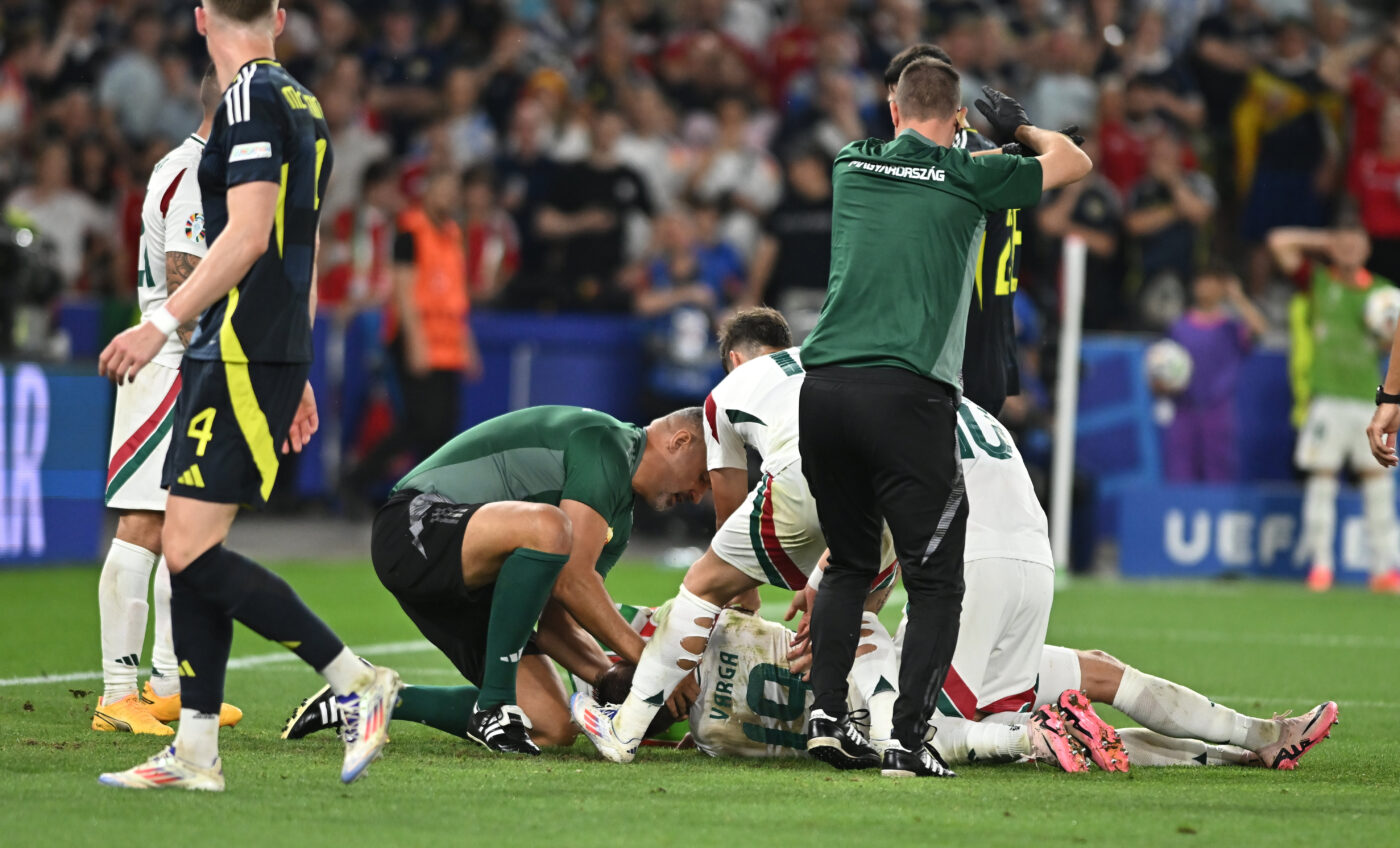 Naționala Ungariei, aproape de tragedie la EURO: fotbalistul a căzut inconştient la pământ după ce a fost lovit de adversar! Clipe de coşmar pentru maghiari