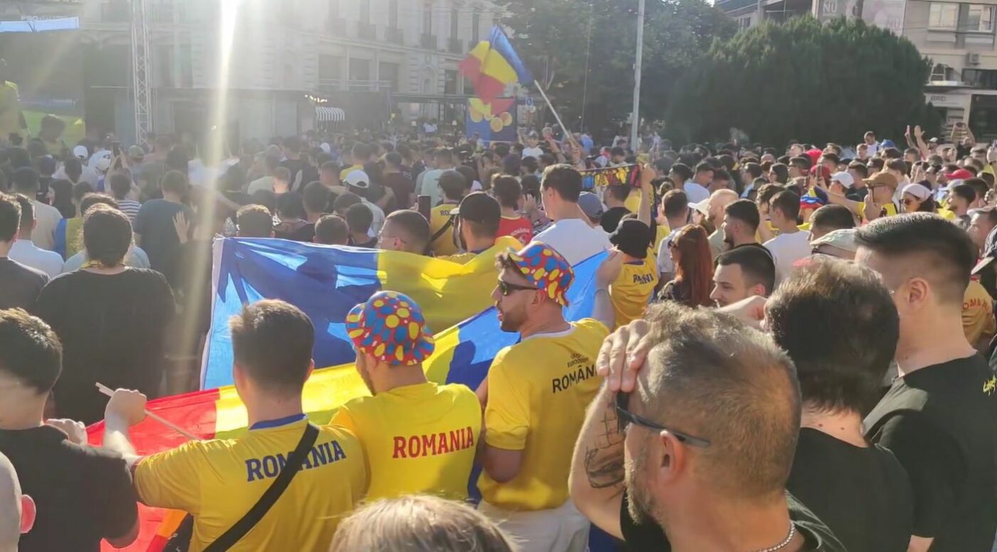 Nebunie la Iași! Peste 1000 de suporteri au mărșăluit pe străzi după calificarea tricolorilor în optimi