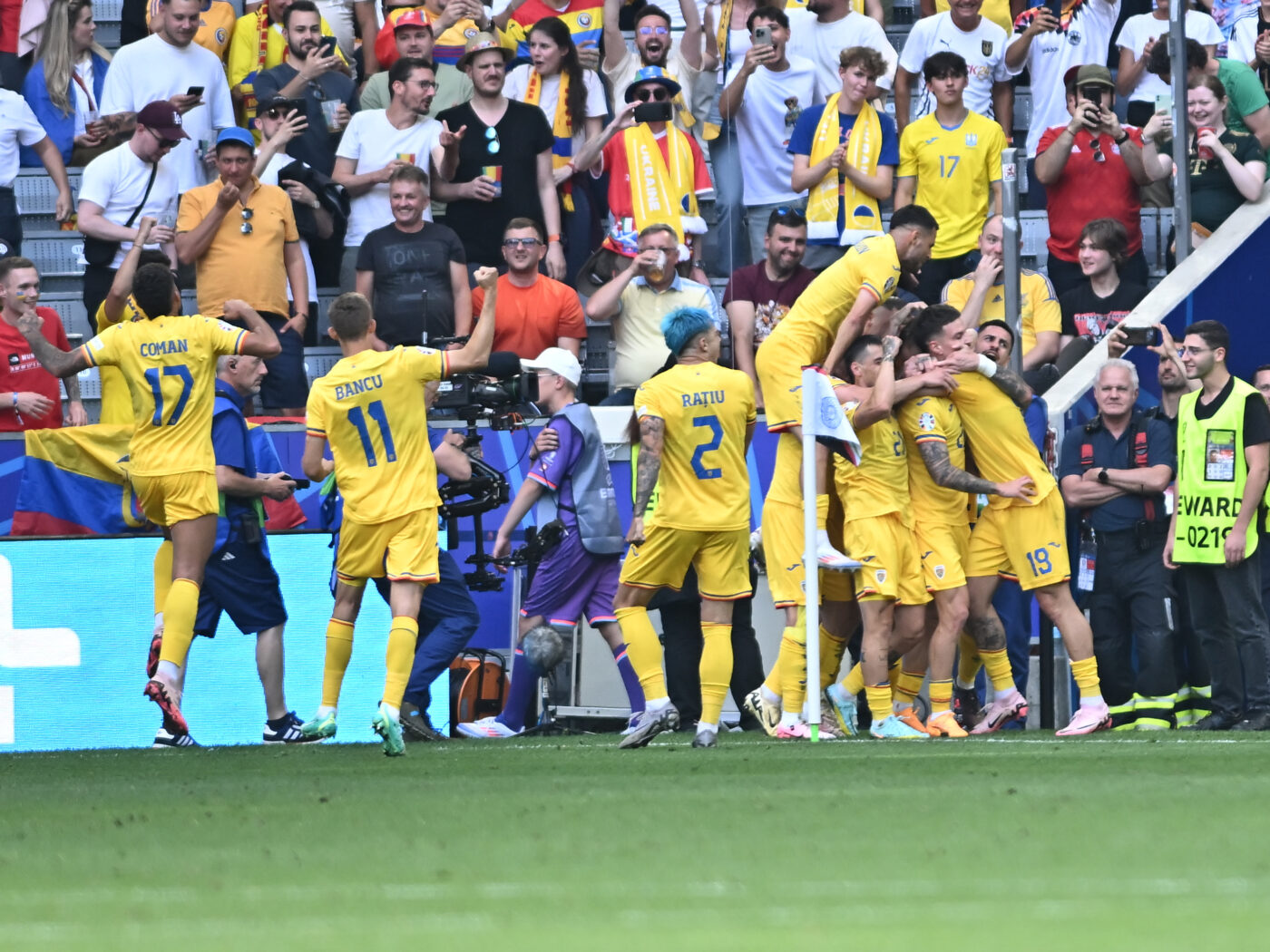 Olimpiu Moruțan, surpriză de zile mari în timpul meciului memorabil al României de la EURO 2024! Întâlnirea de pe stadionul din Munchen care l-a impresionat până la lacrimi pe cel mai ghinionist jucător al tricolorilor: „Un mega talent! Ar fi avut loc oricând în echipa națională!”. EXCLUSIV
