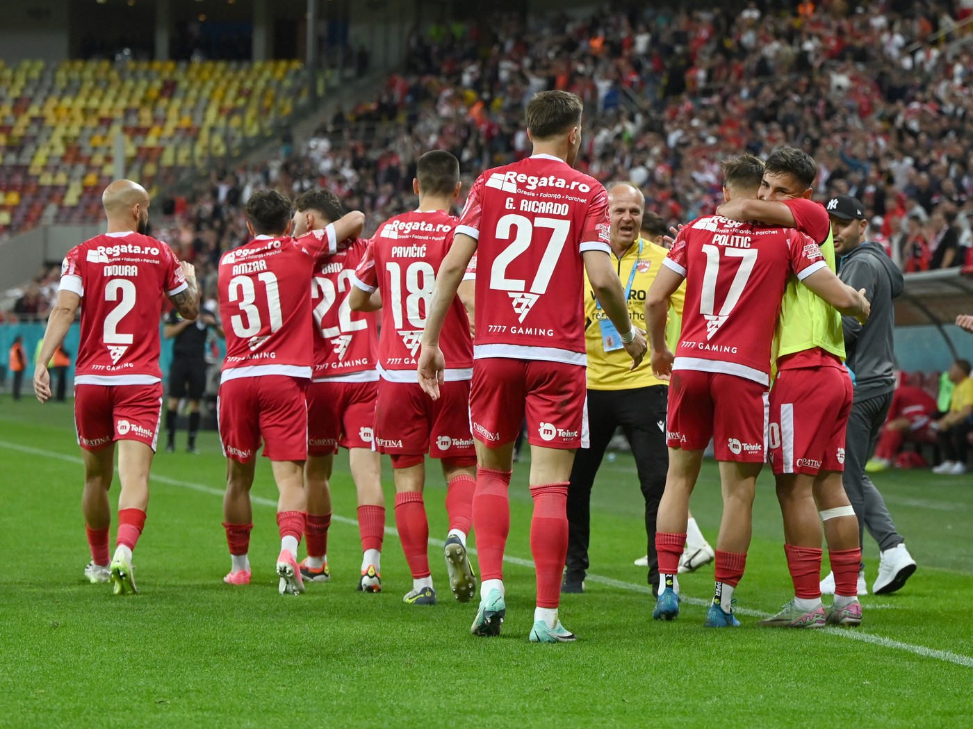 Prima reacție a vedetei care și-a prelungit contractul cu Dinamo! Promisiunea pe care o face fanilor: „Nu se mai pune problema să ne batem pentru evitarea retrogradării”. EXCLUSIV