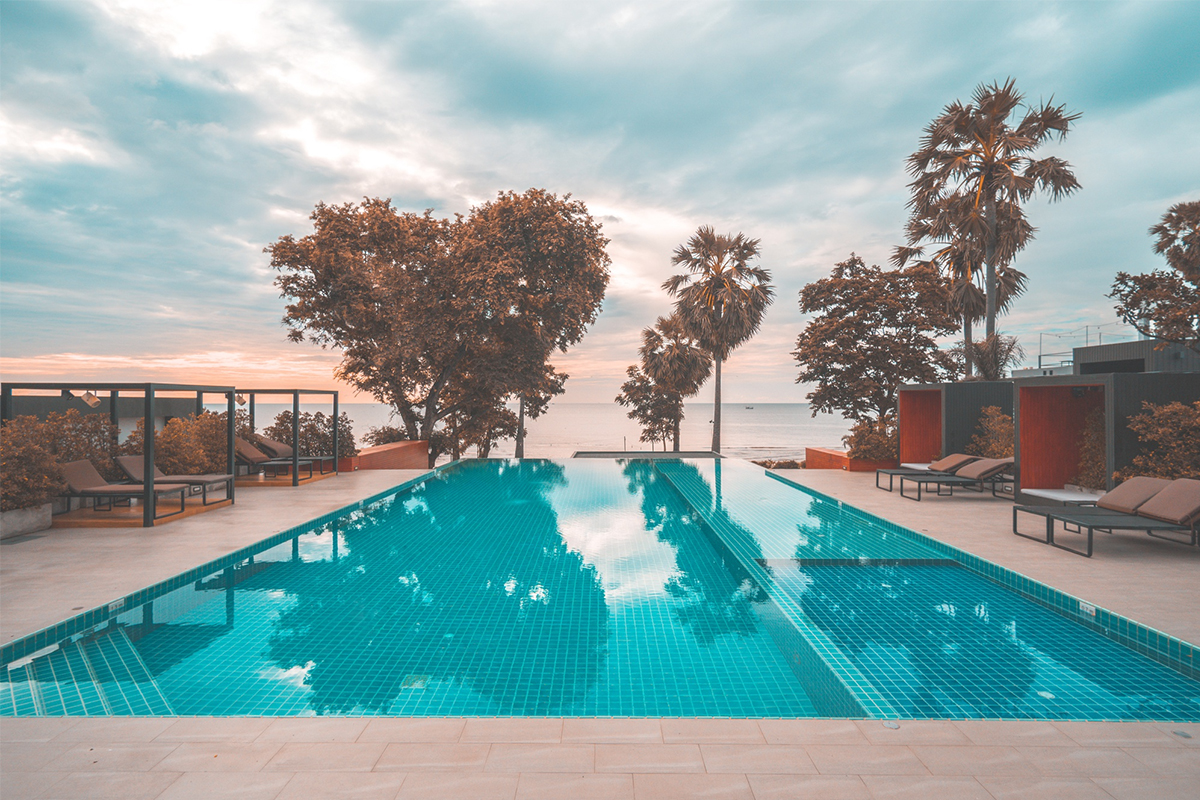 Învață să te bucuri de avantajele înotului în piscină (P)