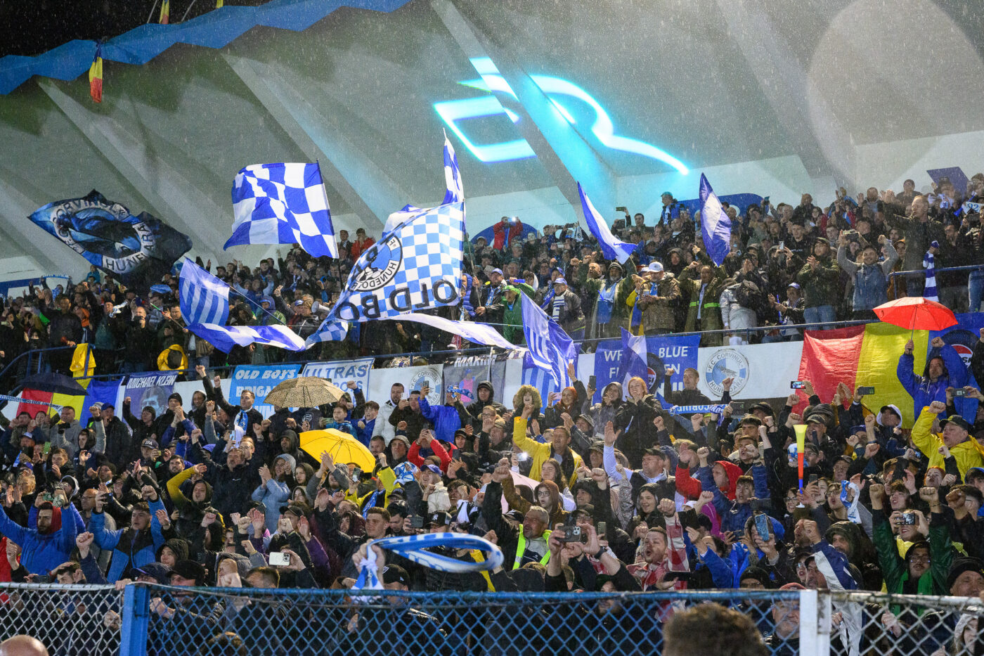 Revelația Cupei României și-a prezentat în stil de mare echipă noua vedetă care a jucat la FCSB! ProSport are primele imagini: „Vom scrie istorie cu el în fotbalul românesc!”