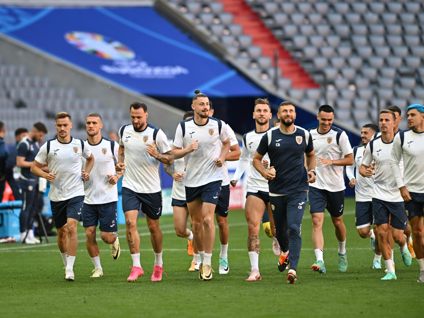 Ritualul pe care îl practică cel mai scump jucător român din istorie înaintea fiecărui meci de la EURO! Iubita lui l-a dat de gol: „E inegalabil!”