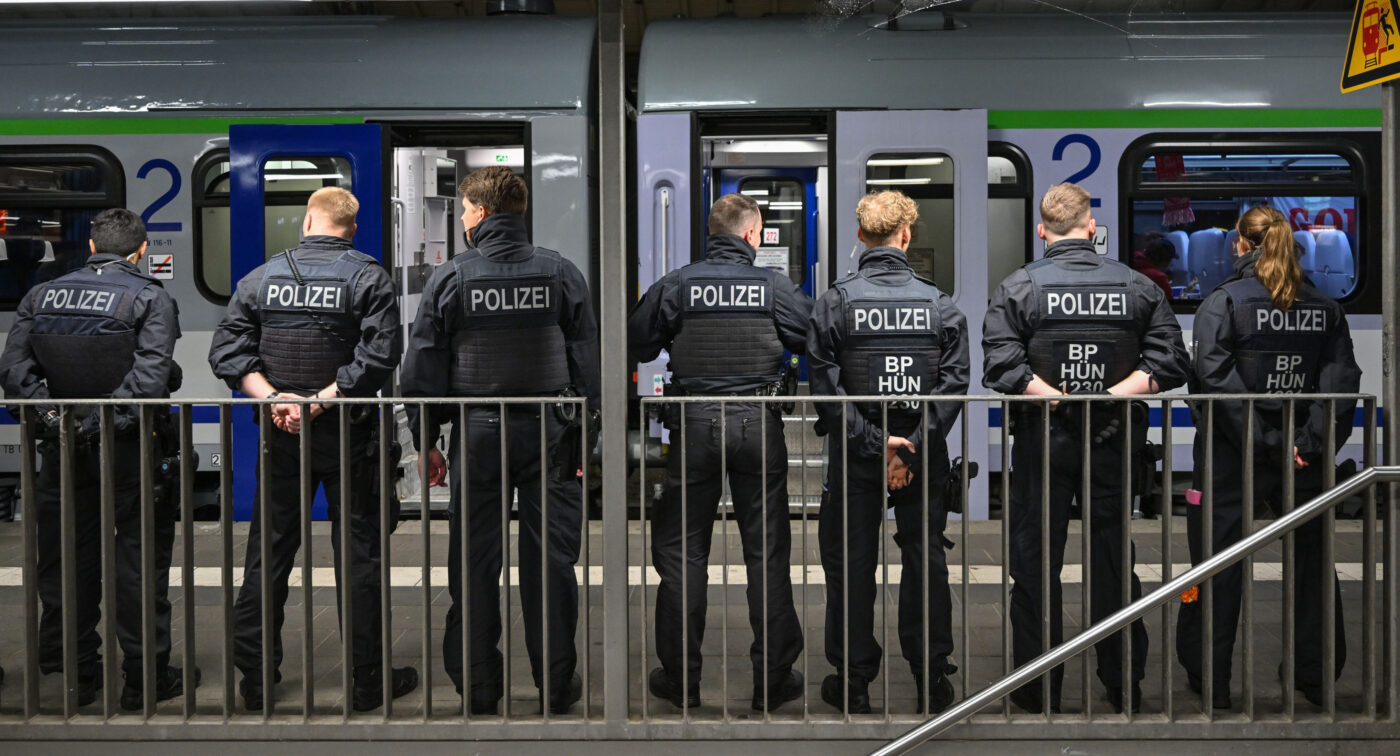 Românii vor trece prin „cel mai rău iad al drogurilor din Europa” la ultimul meci din grupă, cu Slovacia! Ce se întâmplă la Frankfurt și care e zona de care trebuie să vă feriți