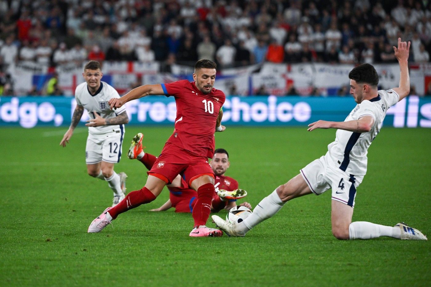 Șoc la naționala de la EURO! Un fotbalist a „incendiat” vestiarul: „Sunt cel mai bun din echipă, dar sunt ținut rezervă”