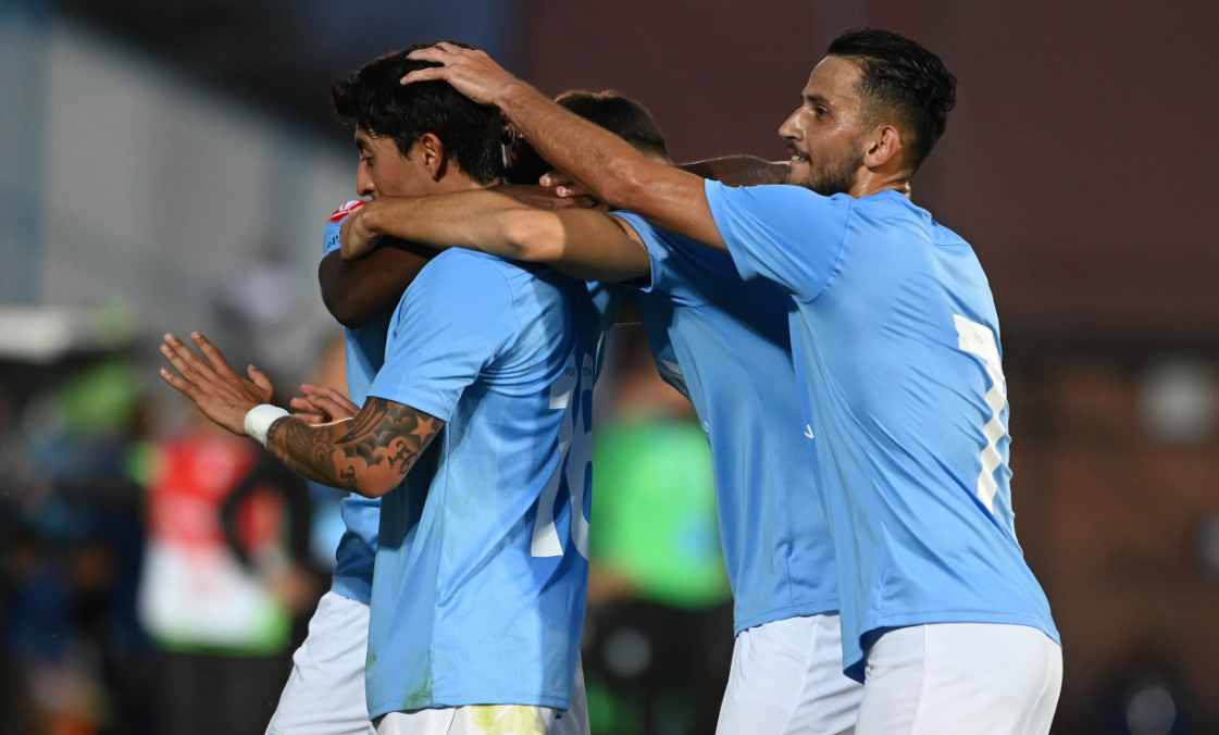 Transfer incredibil pentru fotbalistul mexican, vândut de clubul din Superliga după 10 meciuri! Tranzacție nouă, de 2.300.000 de euro