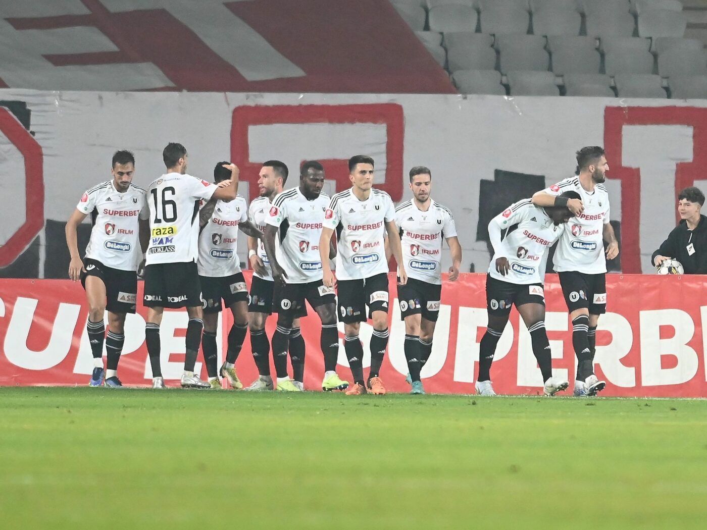 U Cluj își face echipă de play-off. Fanii sunt în delir după ultimul transfer