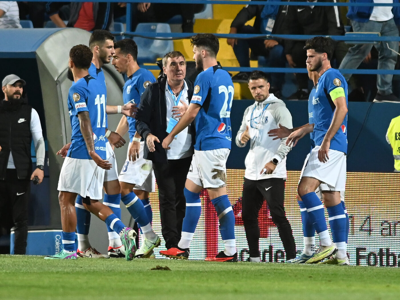 Unde a fost zărit internaționalul român care era dat de dispărut de echipele din Superliga! Crescut de Gică Hagi, fotbalistul nu a mai vrut să prelungească în vară contractul cu echipa „Regelui” și a fost ofertat de Rapid, Dinamo și CFR Cluj