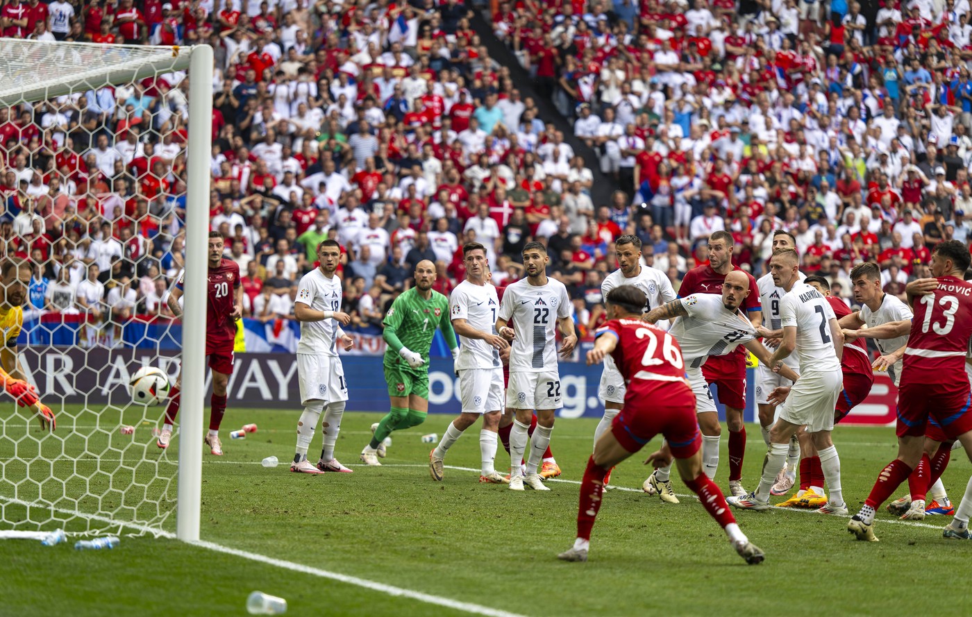 Ce a făcut Jan Oblak?! Portarul care l-a transformat pe Horațiu Moldovan în turist la Atletico Madrid a comis o gafă incredibilă la EURO, în Slovenia – Serbia