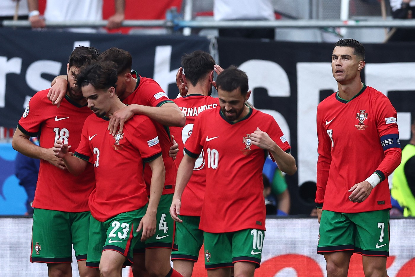 Portugalia – Turcia 3-0, în Grupa F de la EURO. Victorie fără emoții pentru Ronaldo și compania. Turcii s-au întrecut în gafe defensive și nu au făcut față presiunii meciului