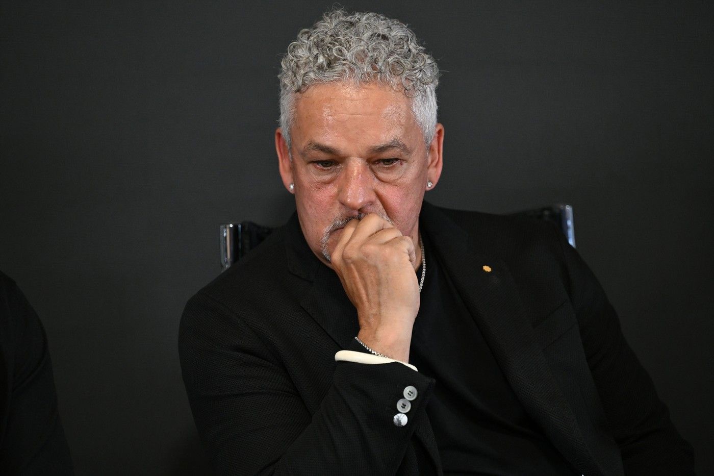 Italia e în stare de șoc: tâlharii au intrat peste Roberto Baggio în casă și i-au dat cu ranga în cap! Apoi, i-au sechestrat familia și l-au jefuit!