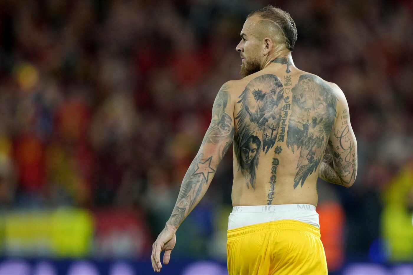 A venit oferta pentru Denis Alibec! Ar fi cel mai neașteptat transfer, dacă îi refuză pe Gigi Becali și pe Gică Hagi pentru acest club