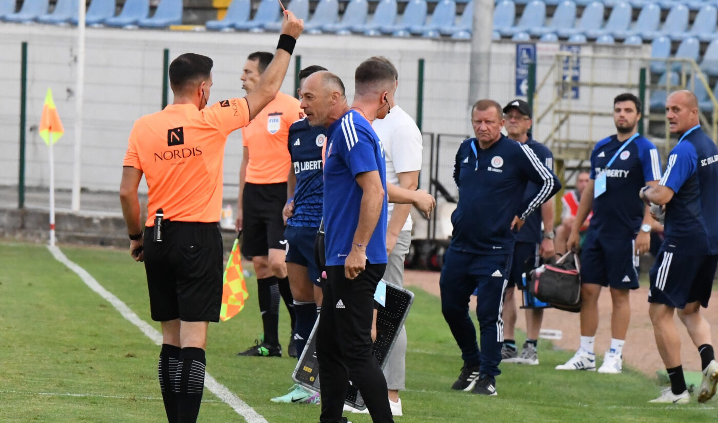 Bogdan Andone a fost eliminat în FC Botoșani – Oțelul Galați 2-3, apoi a fost un car de nervi la interviuri și a explodat în direct: „Suntem proștii campionatului? Vreau să primesc un răspuns”