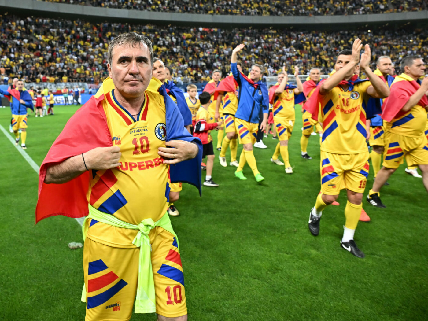Cine va fi noul patron de la Farul Constanța dacă Gică Hagi e obligat să își cedeze acțiunile pentru a deveni noul selecționer al României