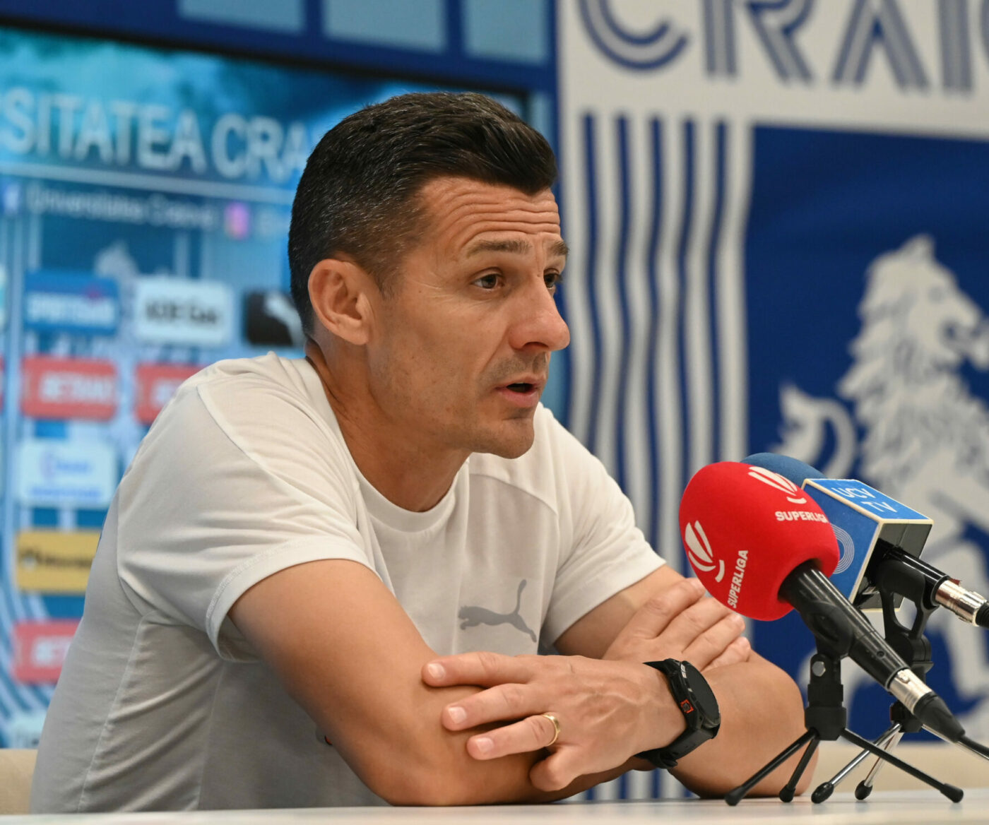 Costel Gâlcă pune presiune din start pe jucătorii Universităţii Craiova: „Sunt meciuri decisive pentru noi”