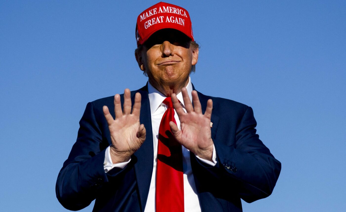 Cum a scăpat Donald Trump, de fapt, de la moarte! Un expert în arme dă verdictul despre detaliul pentru care asasinul a ratat