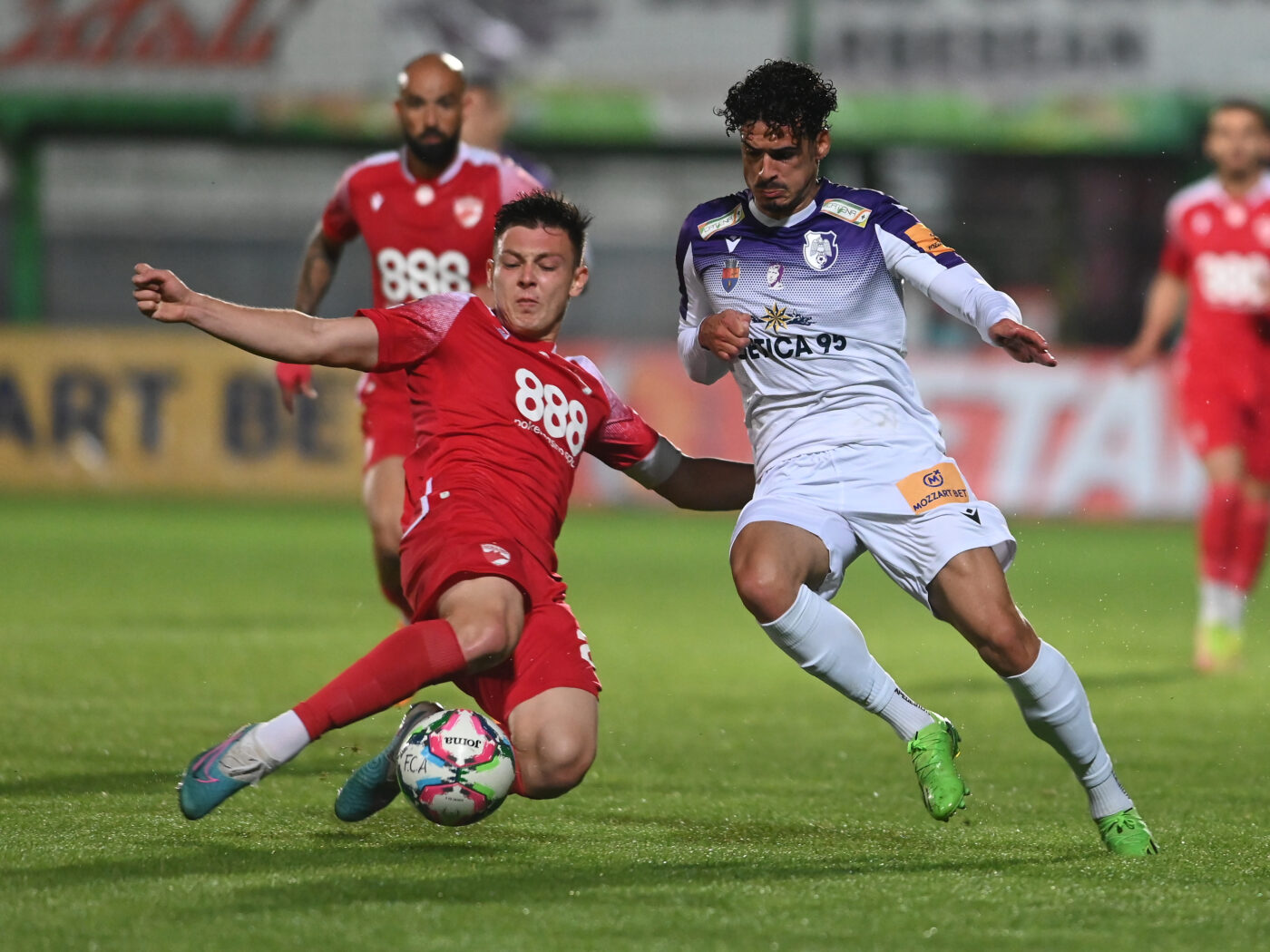 Deniz Giafer schimbă echipa în Liga 2. ”Dispărut” de la FC Bihor, fostul dinamovist a ajuns la o contracandidată în lupta pentru evitarea retrogradării