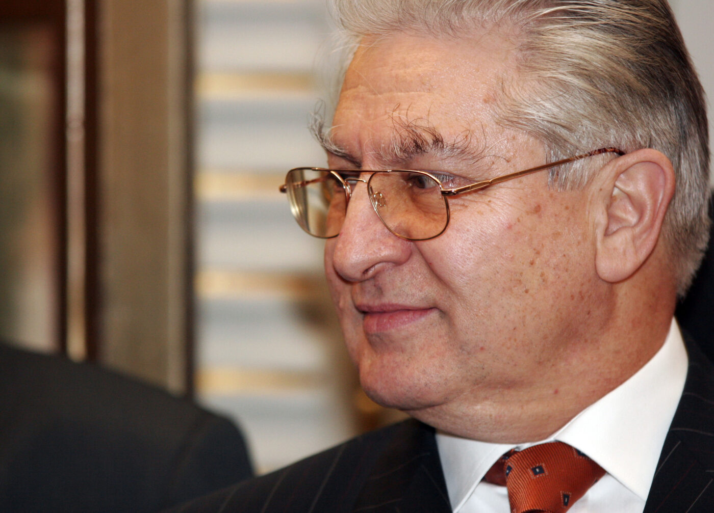Doctorul Vlad Ciurea dezvăluie lichidul cu proprietăți spectaculoase pentru sănătatea organismului! „Face foarte bine! Eu pledez pentru ea”