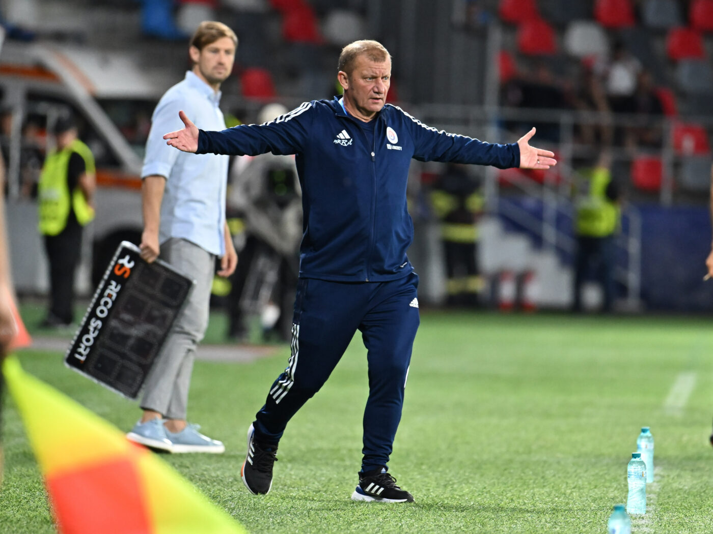 Dorinel Munteanu a devenit coșmarul lui Gigi Becali, după FCSB – Oțelul 0-2, și a făcut un lucru pe care îl face rar! Ce a declarat după victoria în fața campioanei României