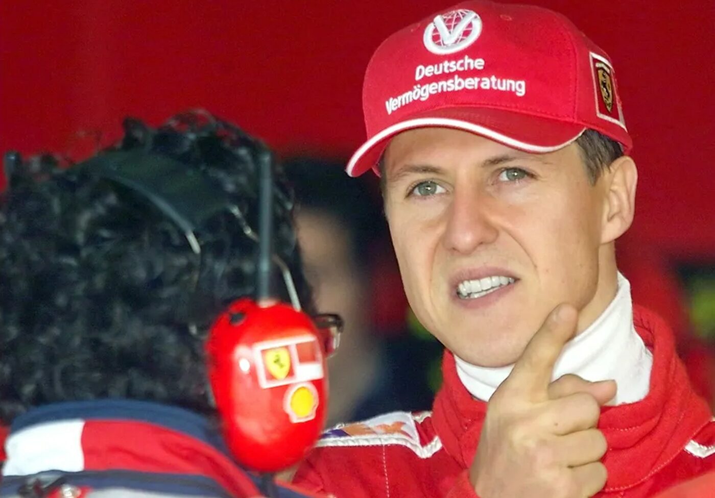 El este „creierul criminal” din spatele șantajului împotriva lui Michael Schumacher: cei trei infractori au cerut 12.000.000 de lire sterline pentru a nu face publice imagini secrete cu starea actuală a pilotului!