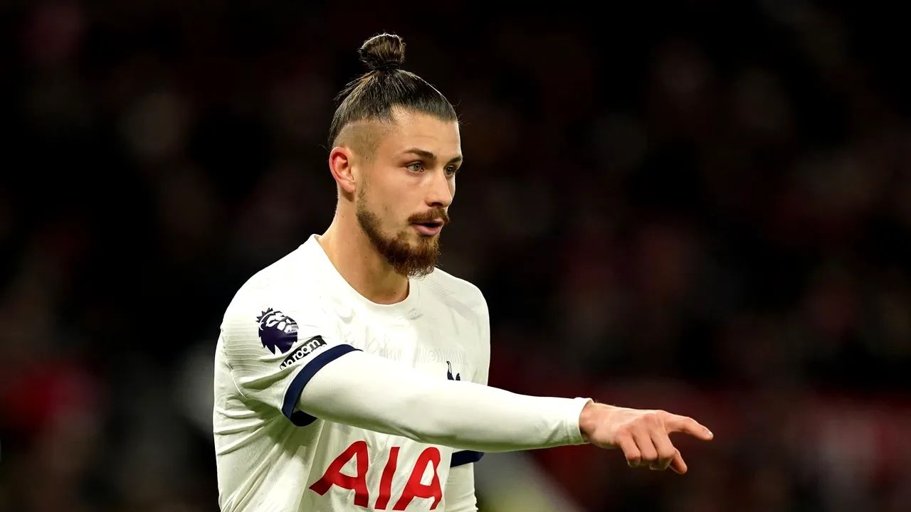 Englezii scriu asta despre Radu Drăgușin și spulberă orice dubiu legat de transferul său de la Tottenham!