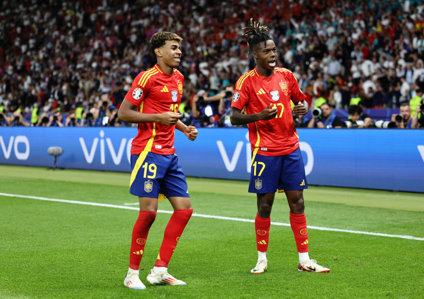 Fazele din finala EURO 2024 care i-au făcut pe milioane de englezi să urle: „Lamine, Yama’lasă-ne puțin!”. Rezumat Spania – Anglia 2-1 prin secvențele care au păstrat până la final speranța britanicilor pentru primul trofeu continental din istorie! SPECIAL
