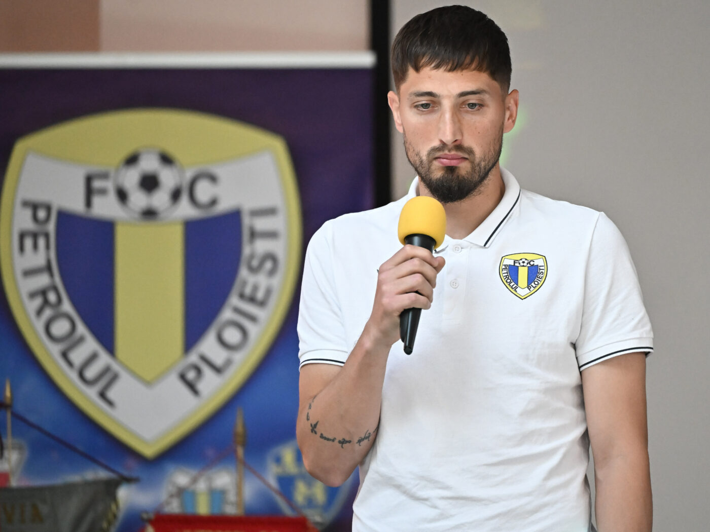 Gicu Grozav, la pământ după ce a ratat un penalty în Petrolul – Gloria Buzău 0-0: „Sunt supărat!”