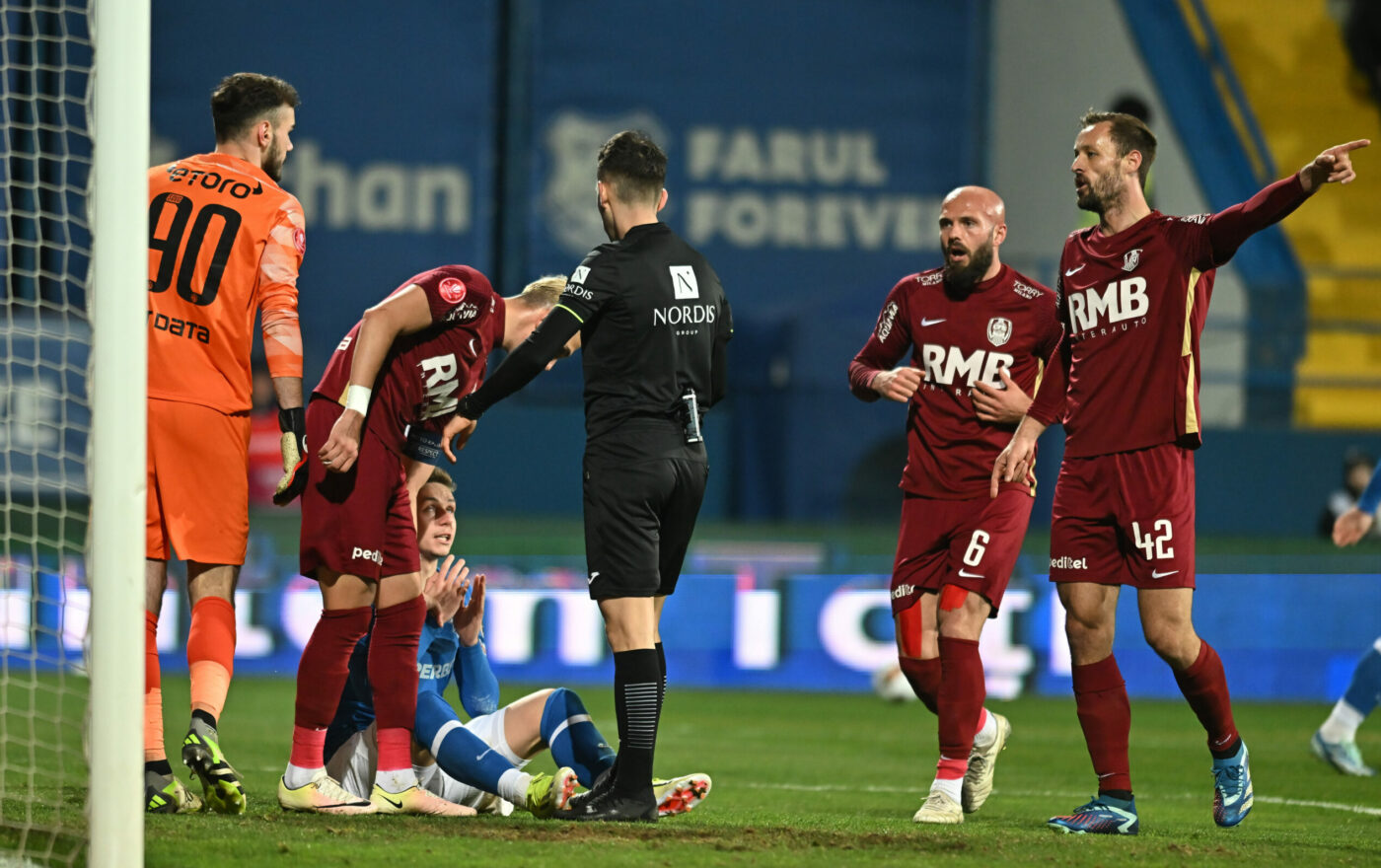 Încă un jucător de la CFR Cluj este asaltat de oferte. 3 echipe îl vor pe internaționalul din Gruia care a fost integralist la EURO 2024! EXCLUSIV