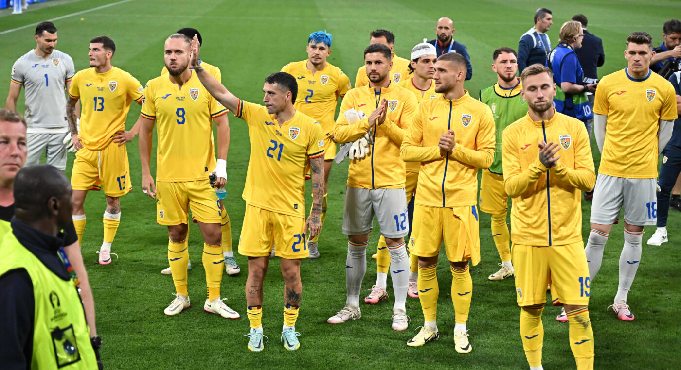 Lucian Sănmărtean a numit „tricolorul” care a încetinit jocul României la EURO 2024: „Atinge de 2-3 ori în plus când nu e cazul”. VIDEO