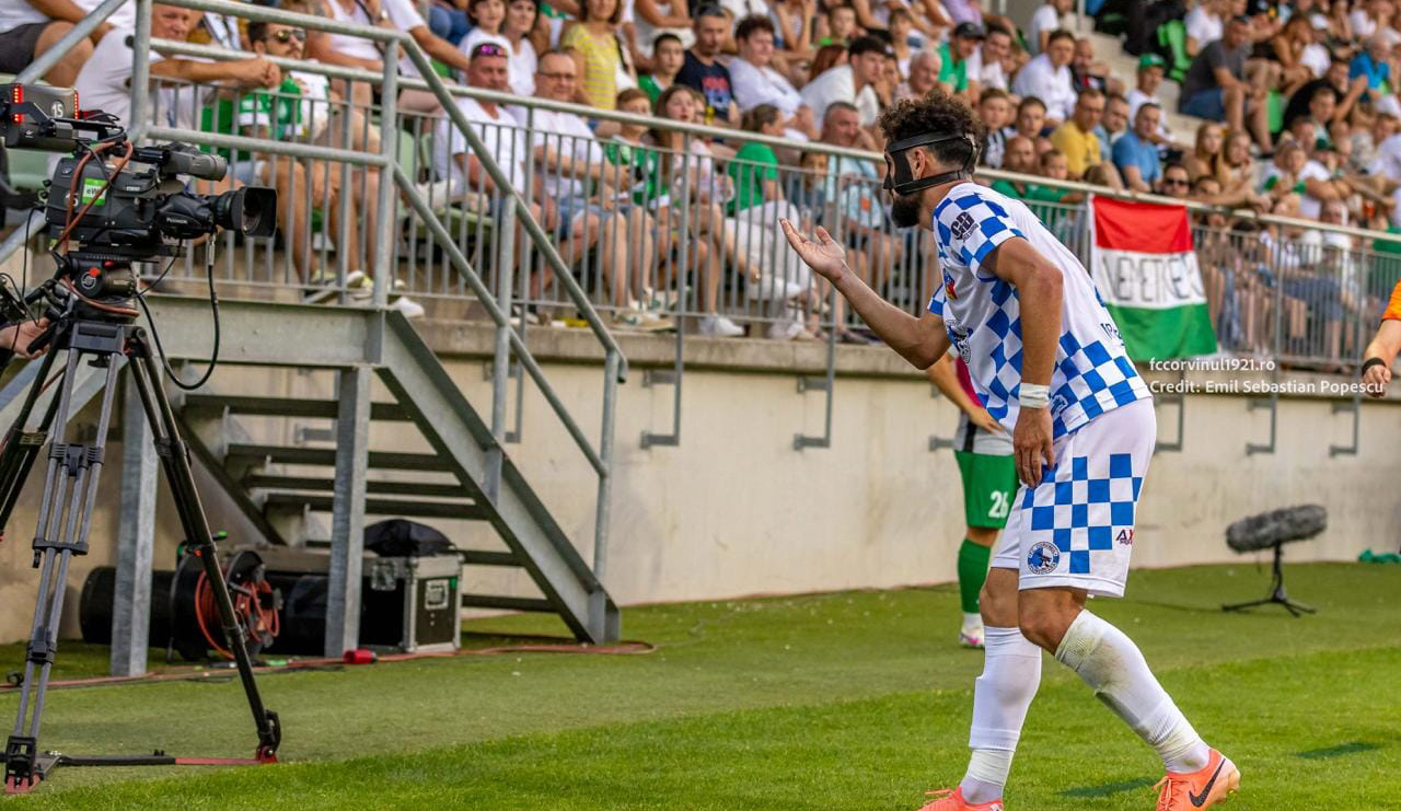 Maghiarii au dat verdictul după Paksi – Corvinul 0-4! Românii i-au făcut să rostească un singur cuvânt care ar putea să răstoarne totul pentru echipa din Ungaria