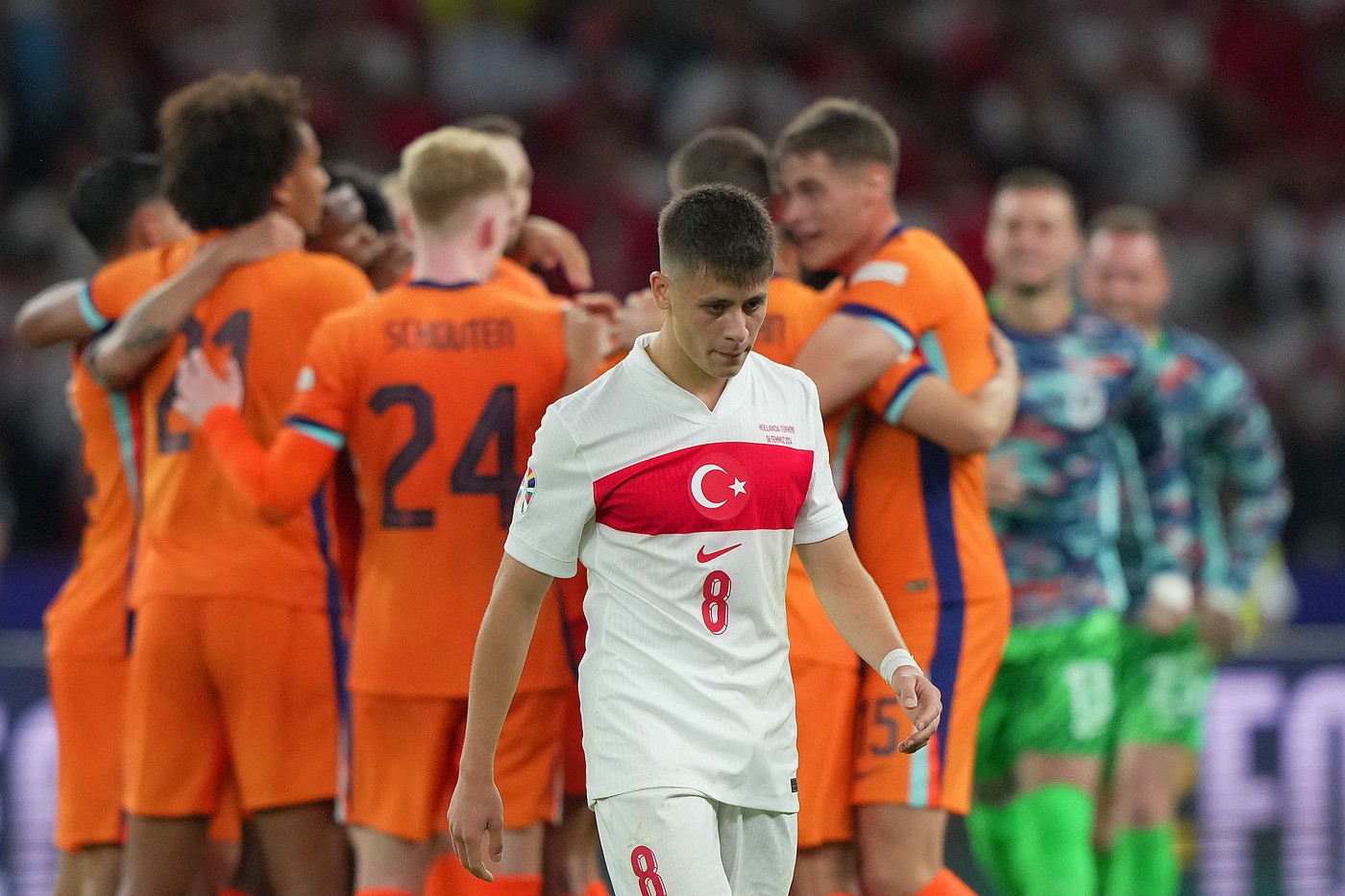 Presa din Turcia a dat verdictul după eliminarea dramatică în fața Olandei! Cele trei ziare importante, Hurriyet, Milliyet și Fanatik au avut aceeași descriere pentru naționala fantastică a lui Vincenzo Montella